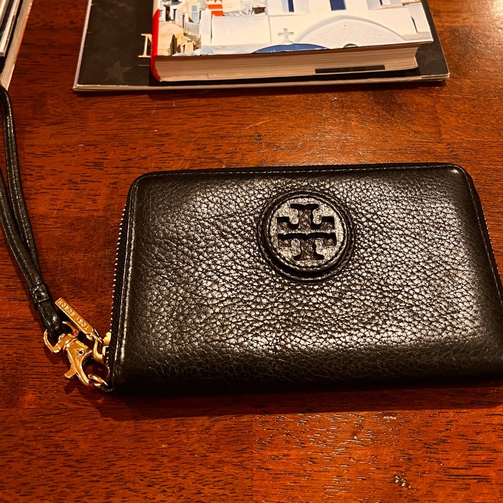 Tory Burch Zip Wallet